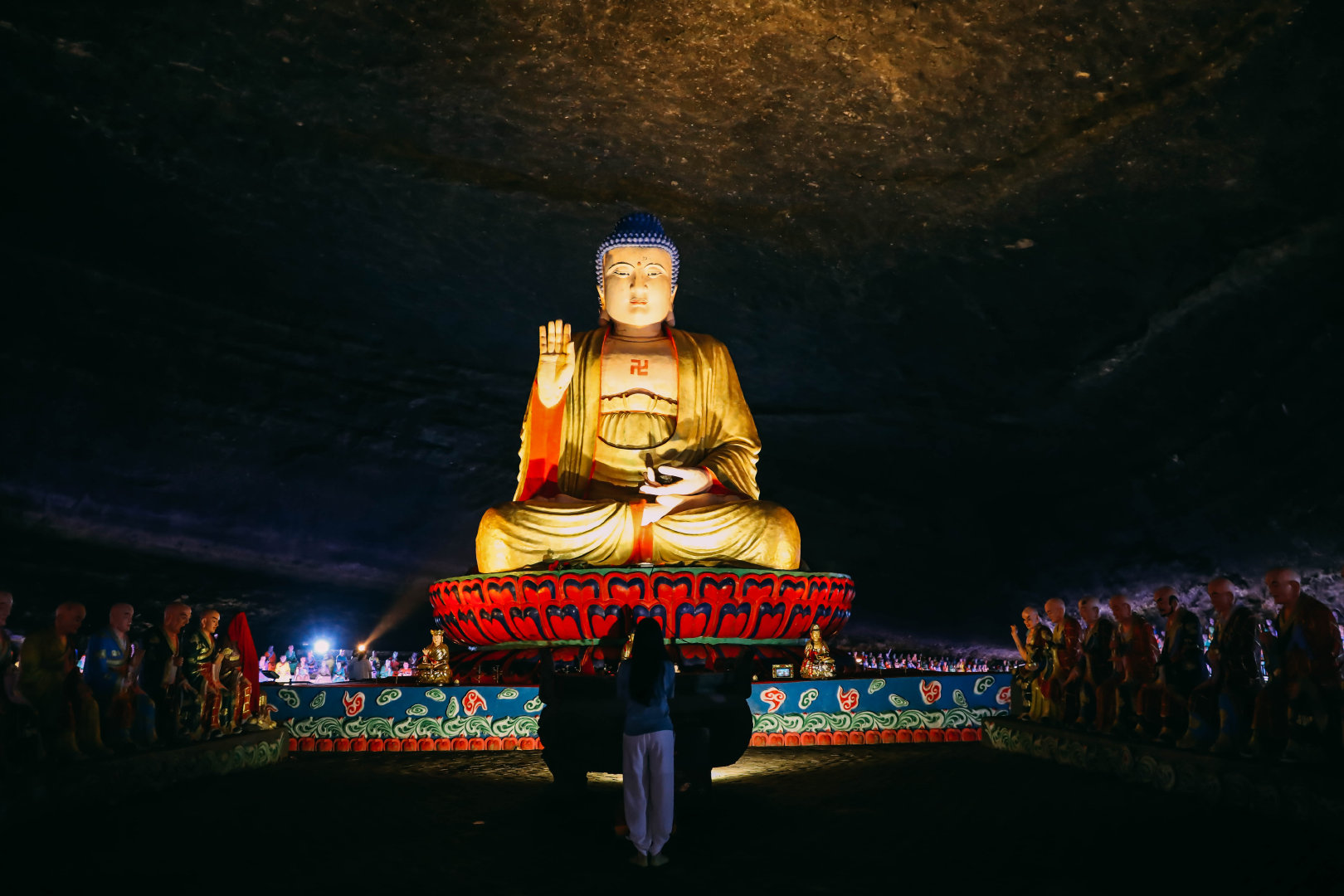 重庆避暑入梦南川游世遗美景金佛山