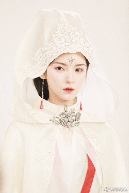 张予曦颜真的好适合古装里高冷女神那种妆容呀