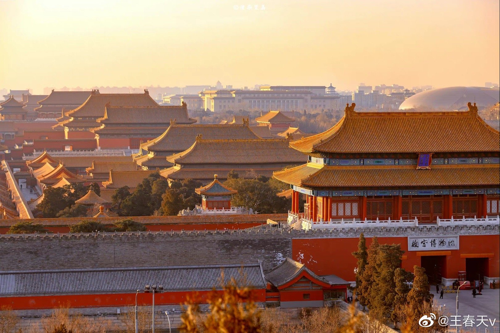日出时的故宫有多美