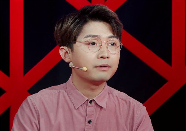 花希和王者荣耀人气主播上好佳,酷酷的鑫,梦飞,小仔爷等人前来助阵