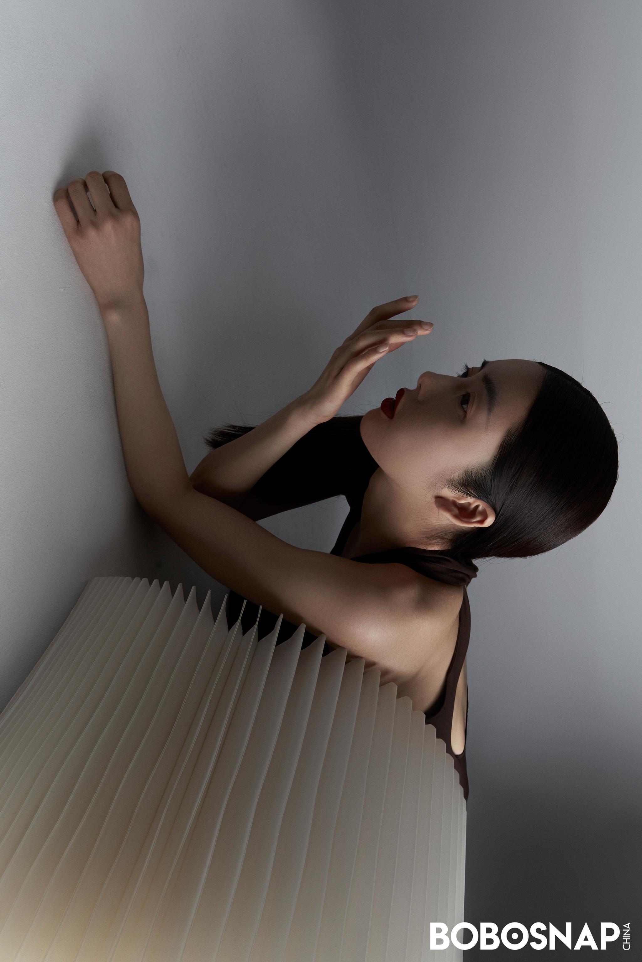 li jingwen艺人统筹:april@qun_young设计:王若菲@wangruofei7发型