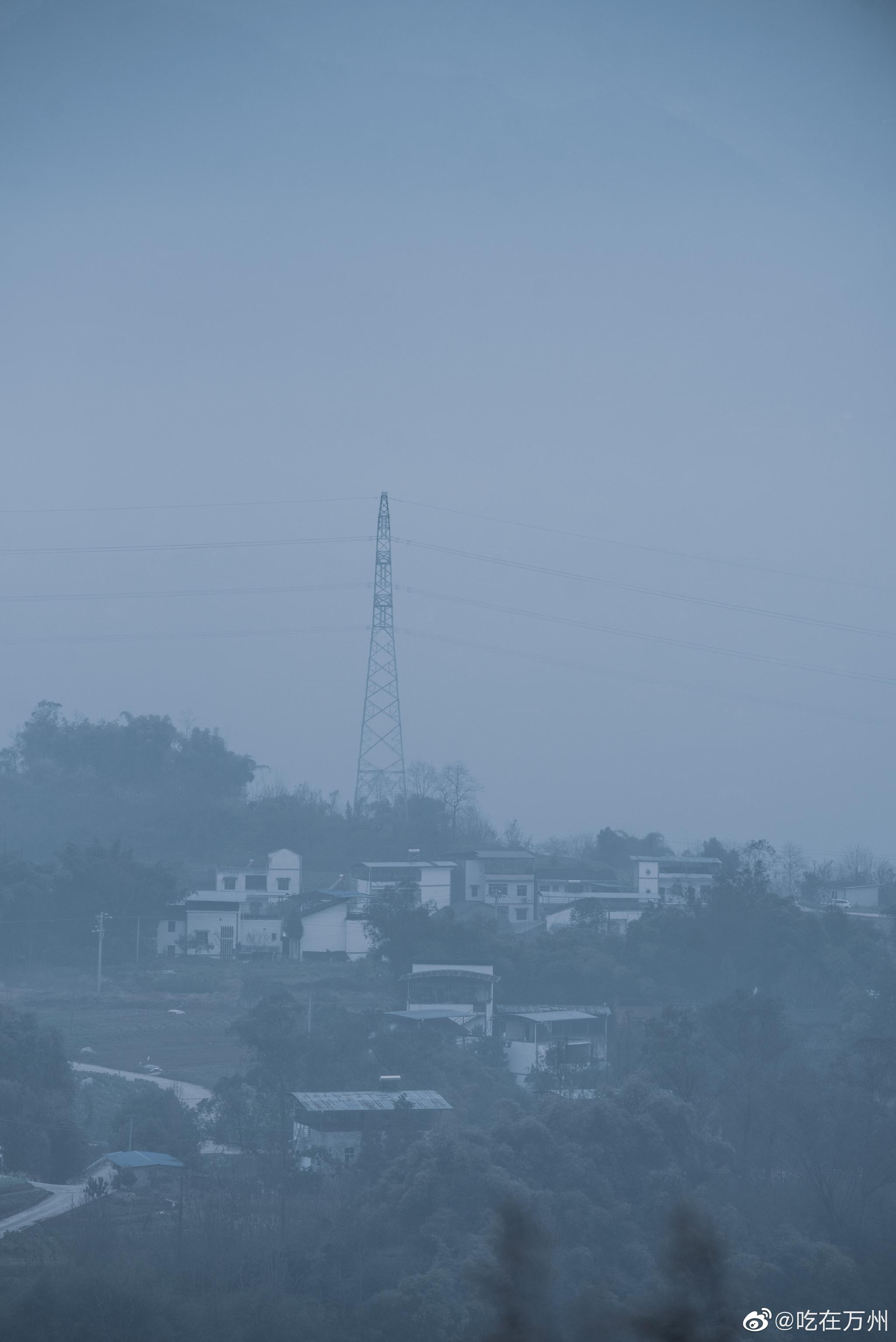 几乎没有能见度的天气