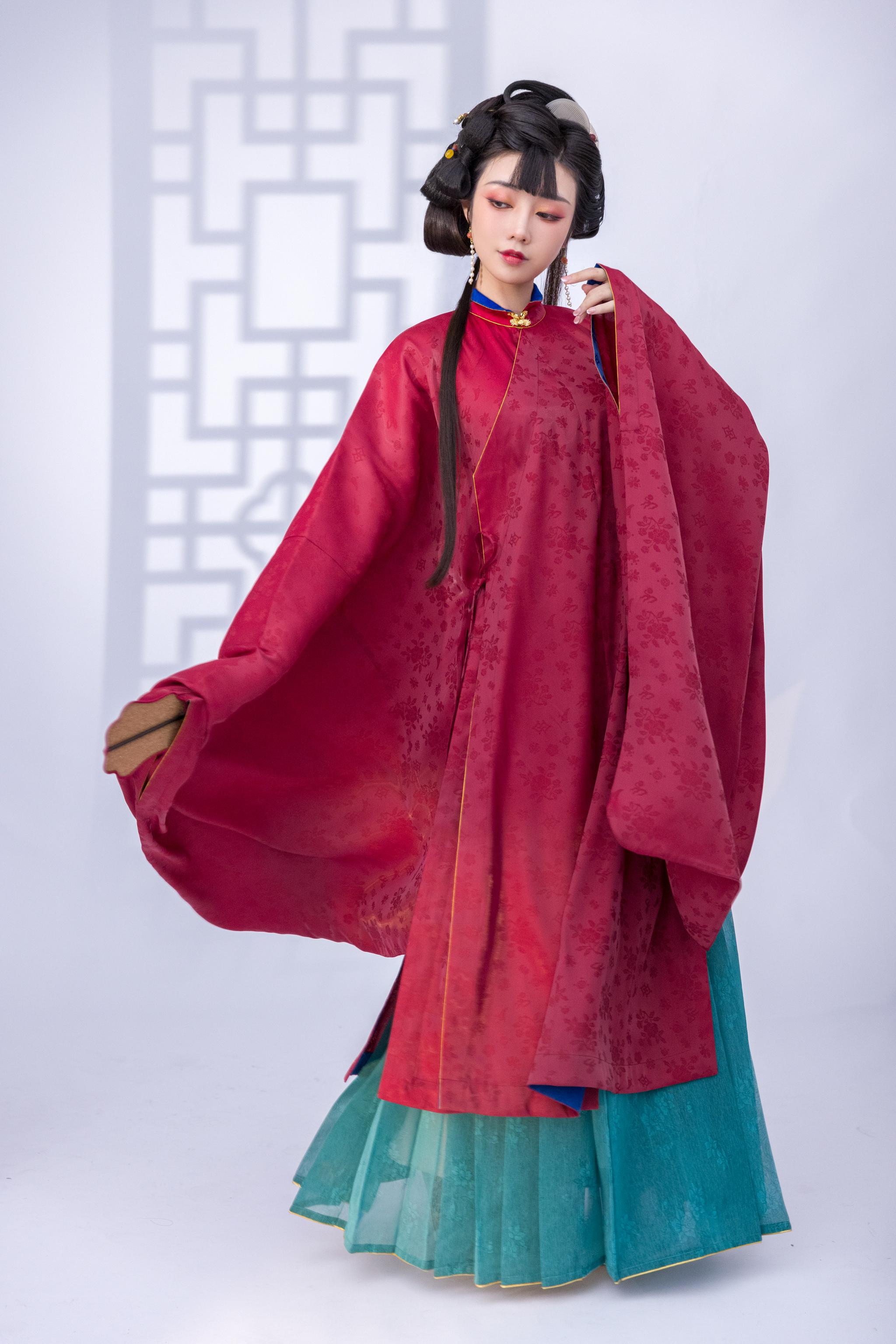 新品拍摄 暗花纱立领斜襟广袖长衫 商家__财经头条