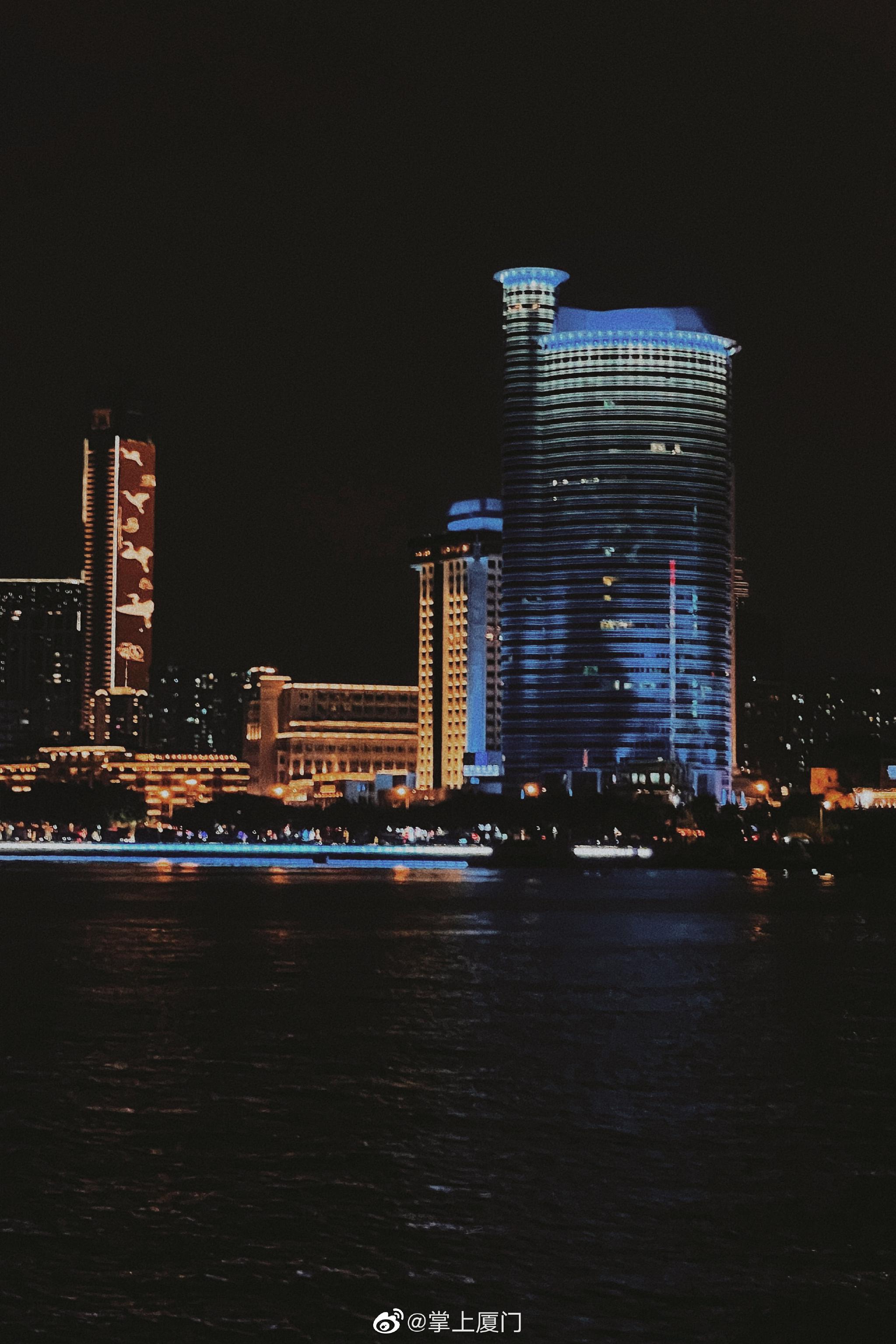 今年元宵节,一起夜游鼓浪屿!__财经头条