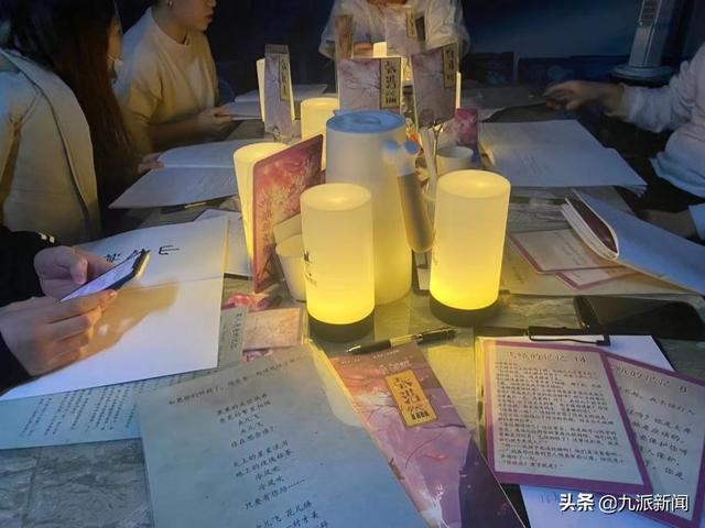 玩“剧本杀”过春节的年轻人：30岁以下玩家占比75%，新奇感成好评关键休闲区蓝鸢梦想 - Www.slyday.coM