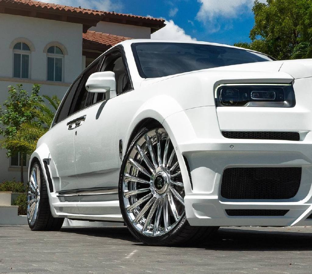 网友说想把自己的库里南改宽体，怎么改？这个案例你们喜欢吗？休闲区蓝鸢梦想 - Www.slyday.coM