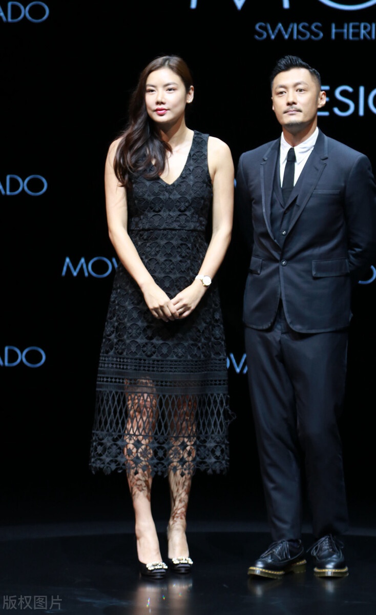 乐基儿和余文乐相聚 开心合影乐坏了