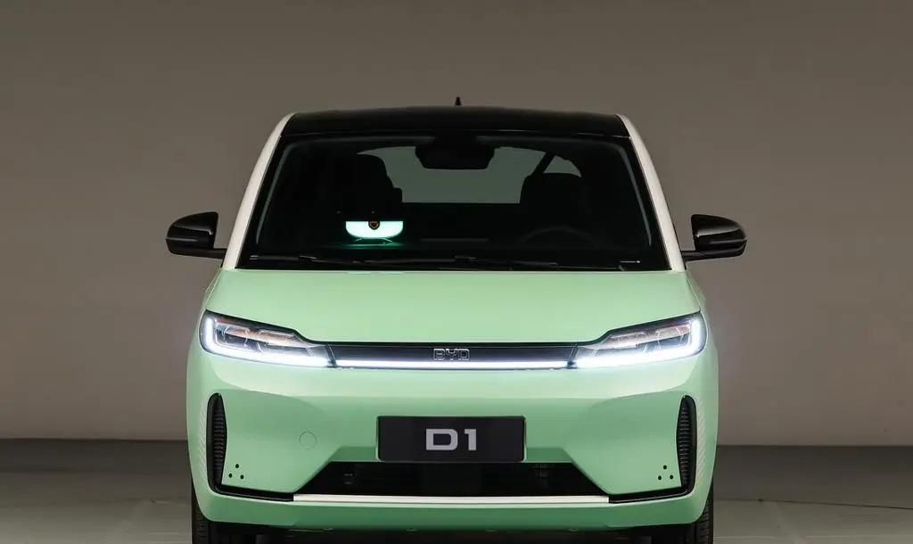 配电动侧滑门比亚迪d1实拍纯电续航里程达到418km