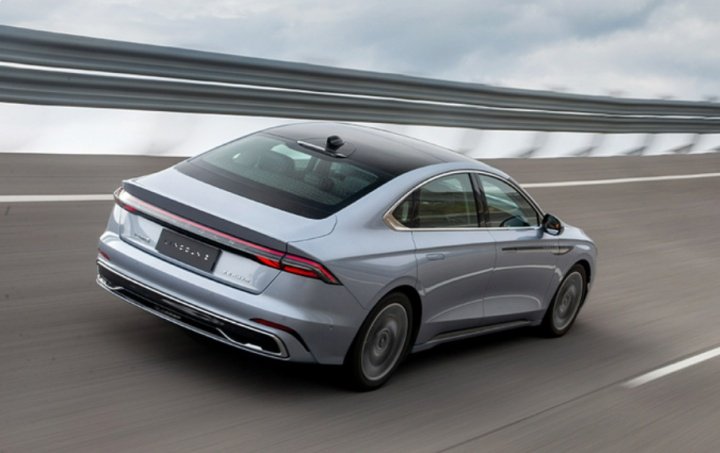 林肯Z对比奥迪A4L，谁更值得买？