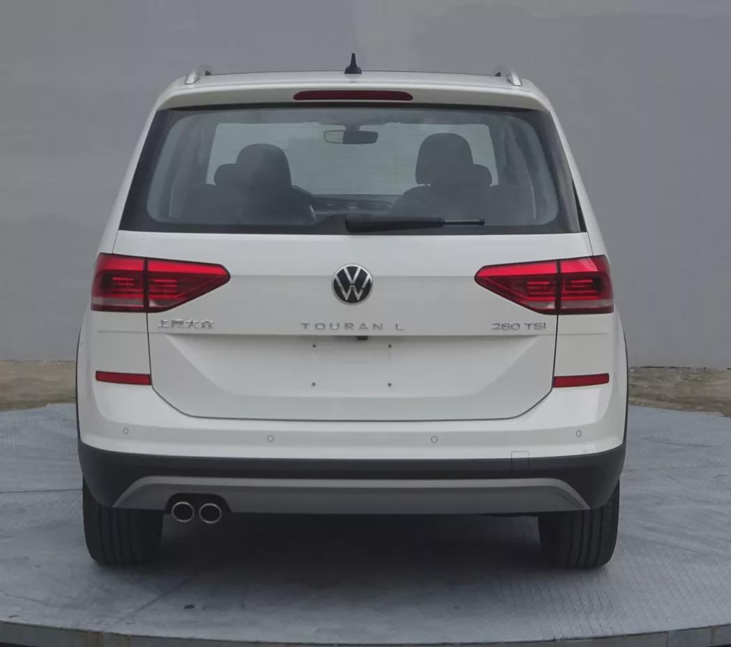 尾标带字母不好惹上汽大众新款途安l实车曝光