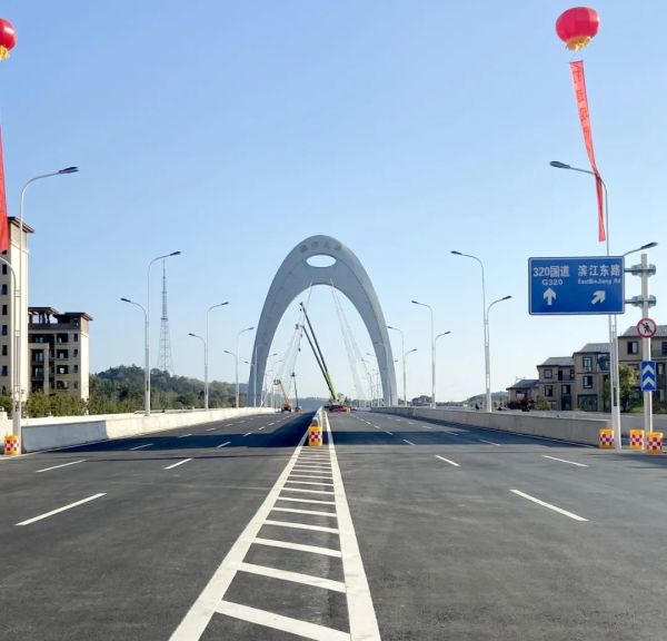 去广丰更快了!上饶稼轩大桥建成通车