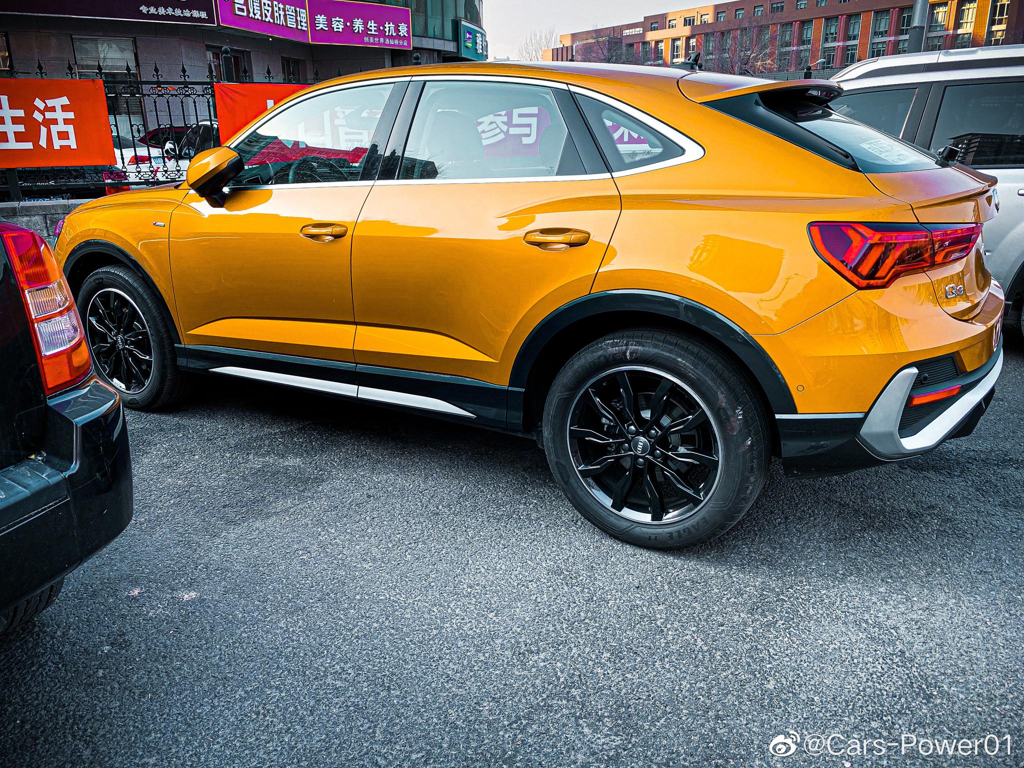 奥迪q3 sportback 这颜色……回头率很高啊!……_高清图集_新浪网