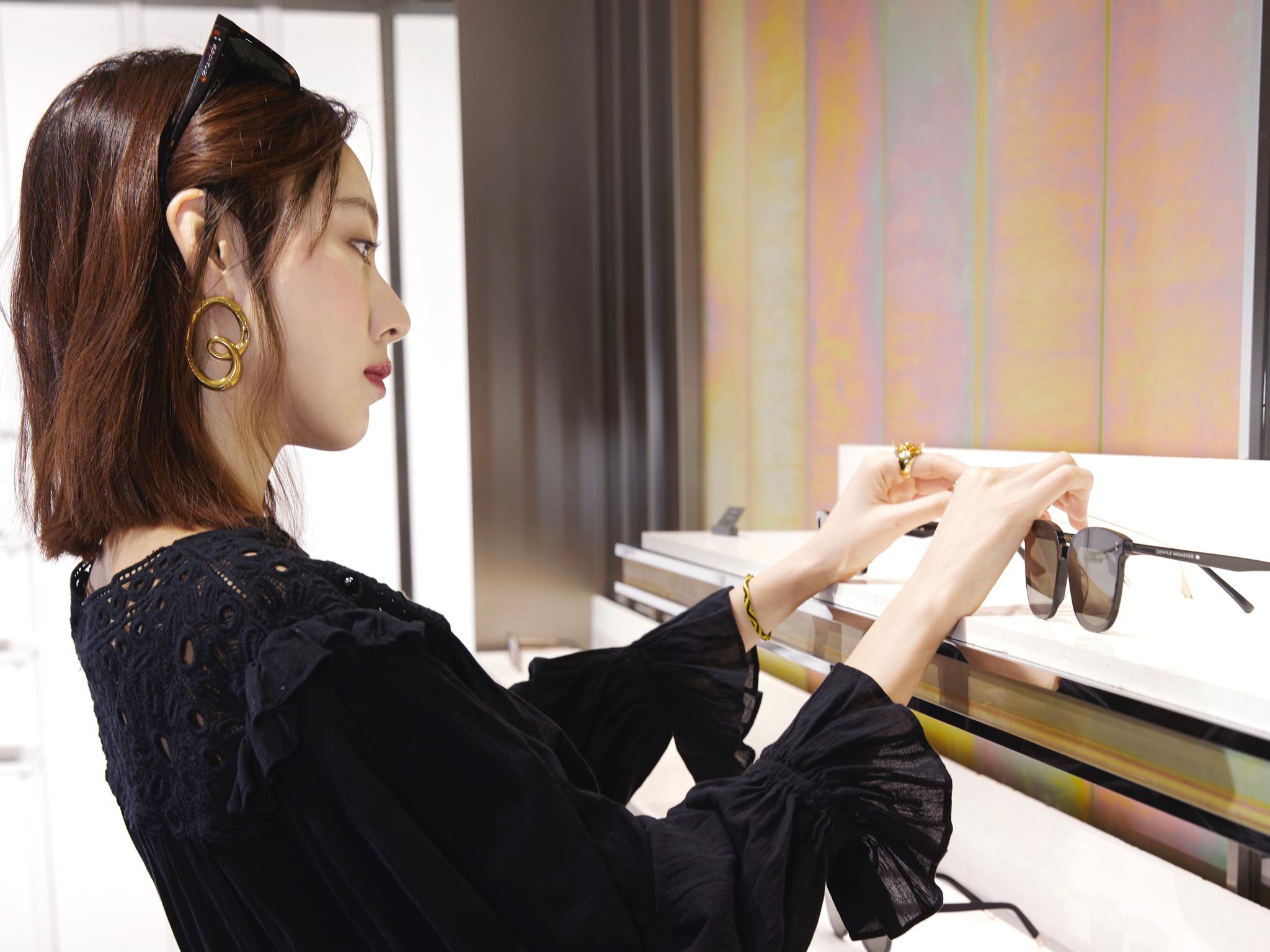 来品品孙嘉灵儿这组活动图