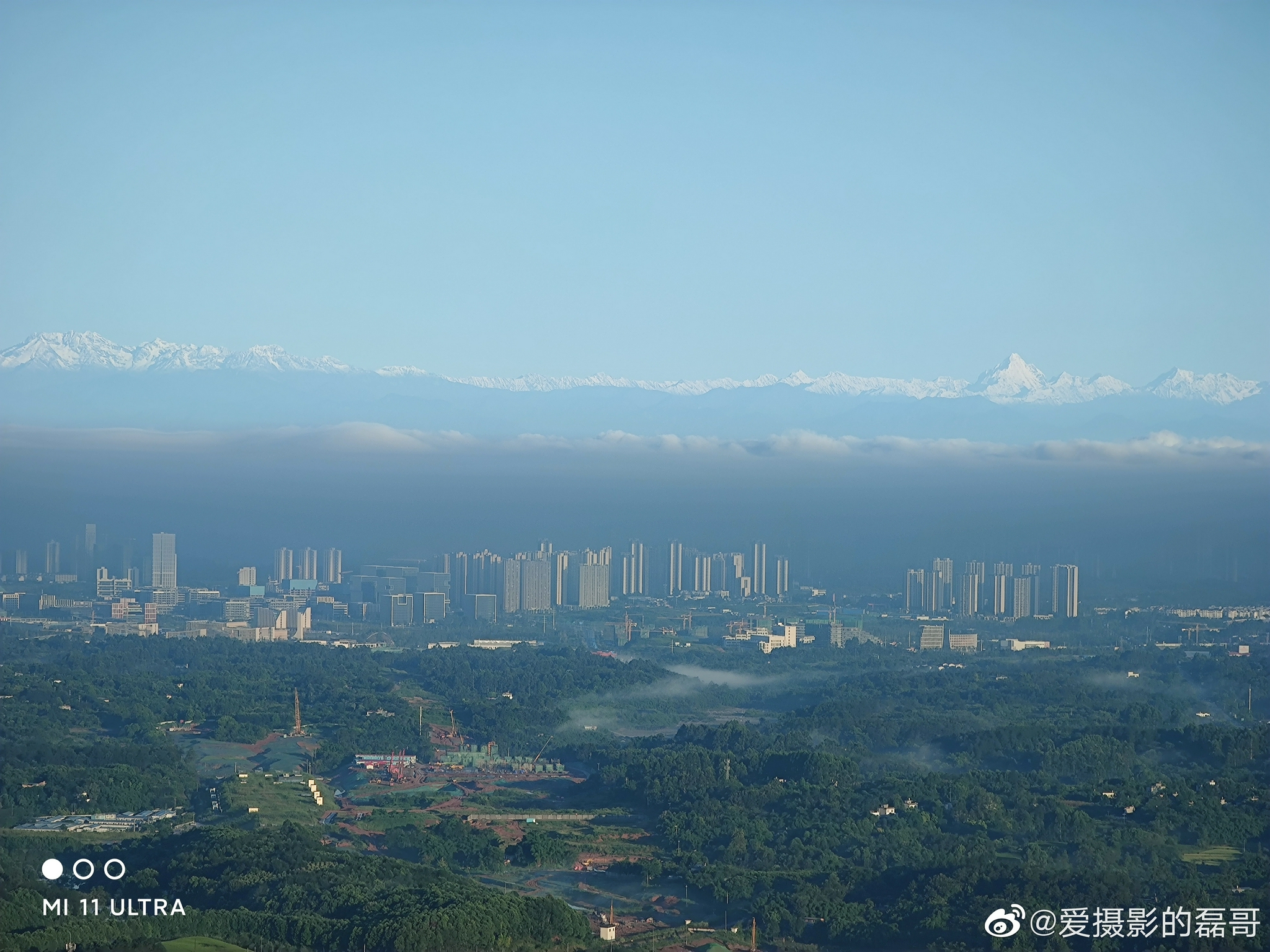 大成都来啦!在成都遥望雪山