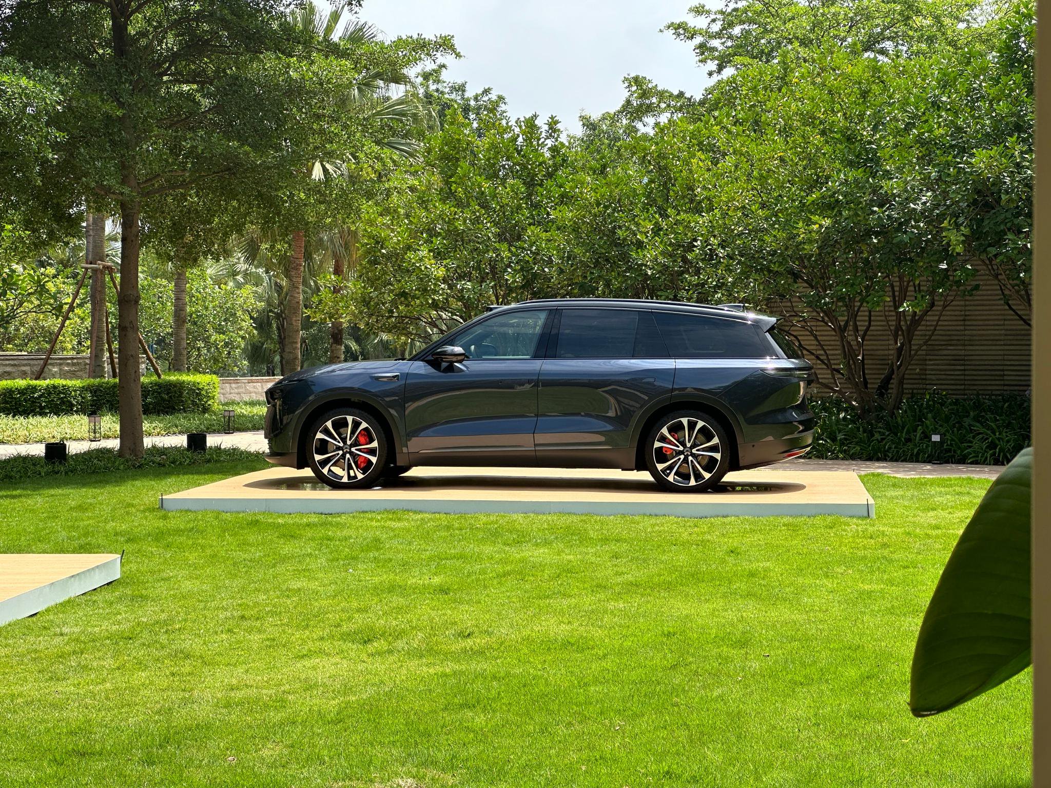 全新蔚来es8外观解禁了我们拍了动态静态视频晚点发