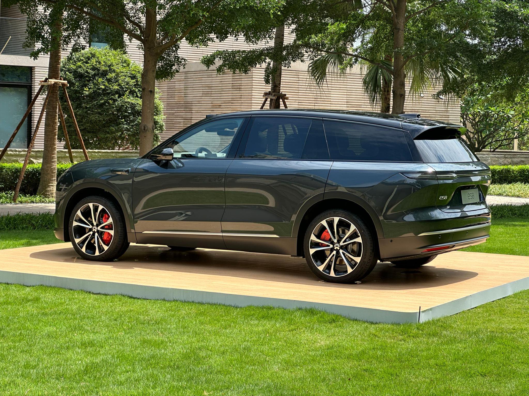 全新蔚来es8外观解禁了我们拍了动态静态视频晚点发