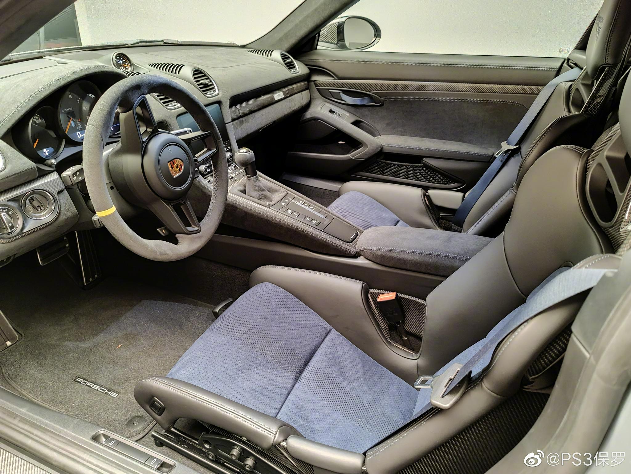 保时捷全新中置跑车旗舰718caymangt4rs发布