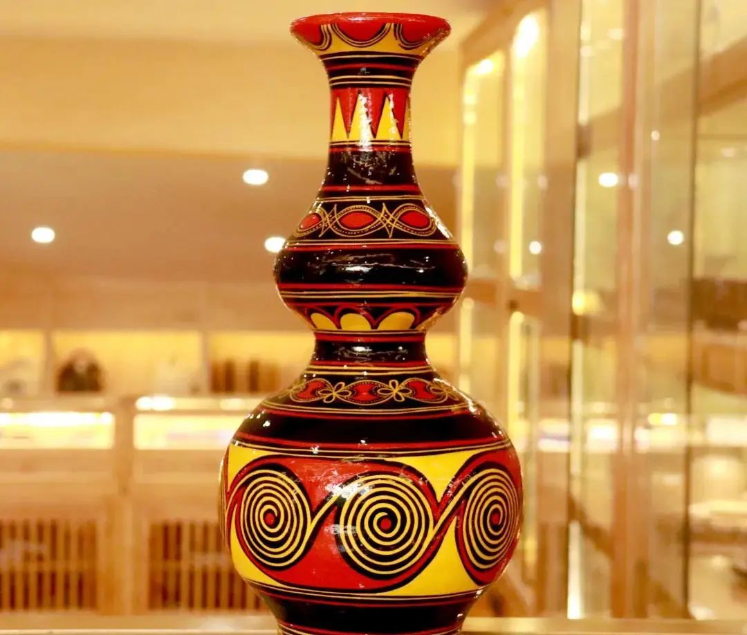 彝族漆器,藏在大山深处的历史印记__财经头条