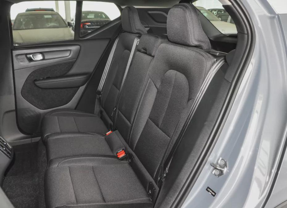 入门级豪华SUV对比：宝马X1和沃尔沃XC40谁更值得入手？