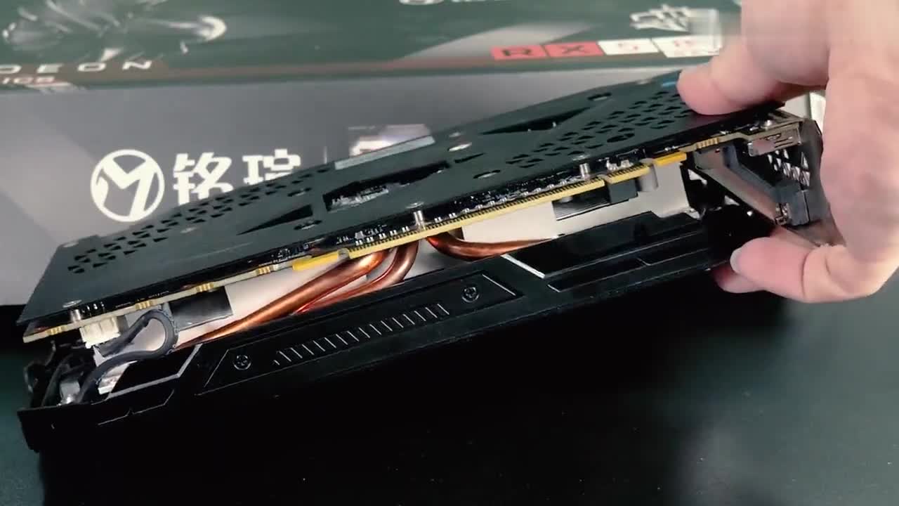 铭瑄巨无霸rx580
