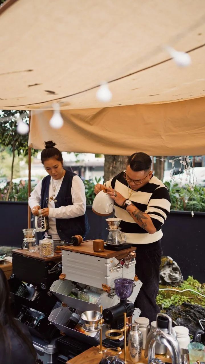 元旦假期最后一天，推荐几家可以吃brunch的杭州西餐厅休闲区蓝鸢梦想 - Www.slyday.coM