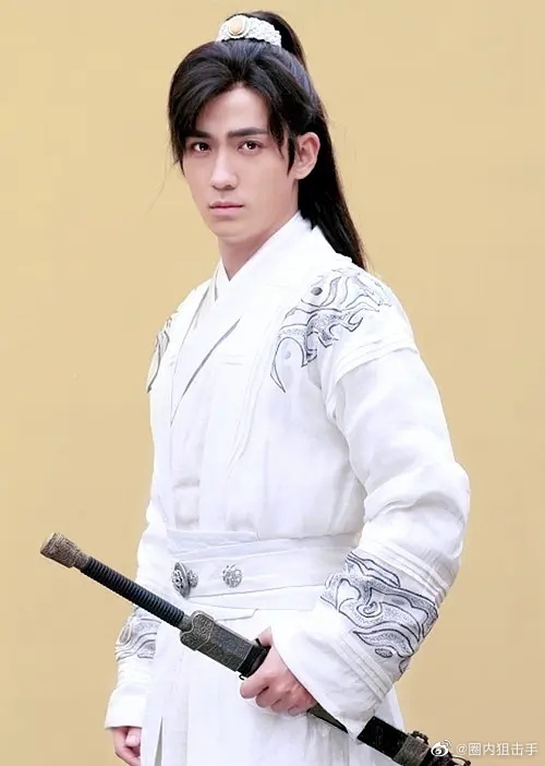 朱一龙严宽只看剧照也能让人感受到盈盈一水间