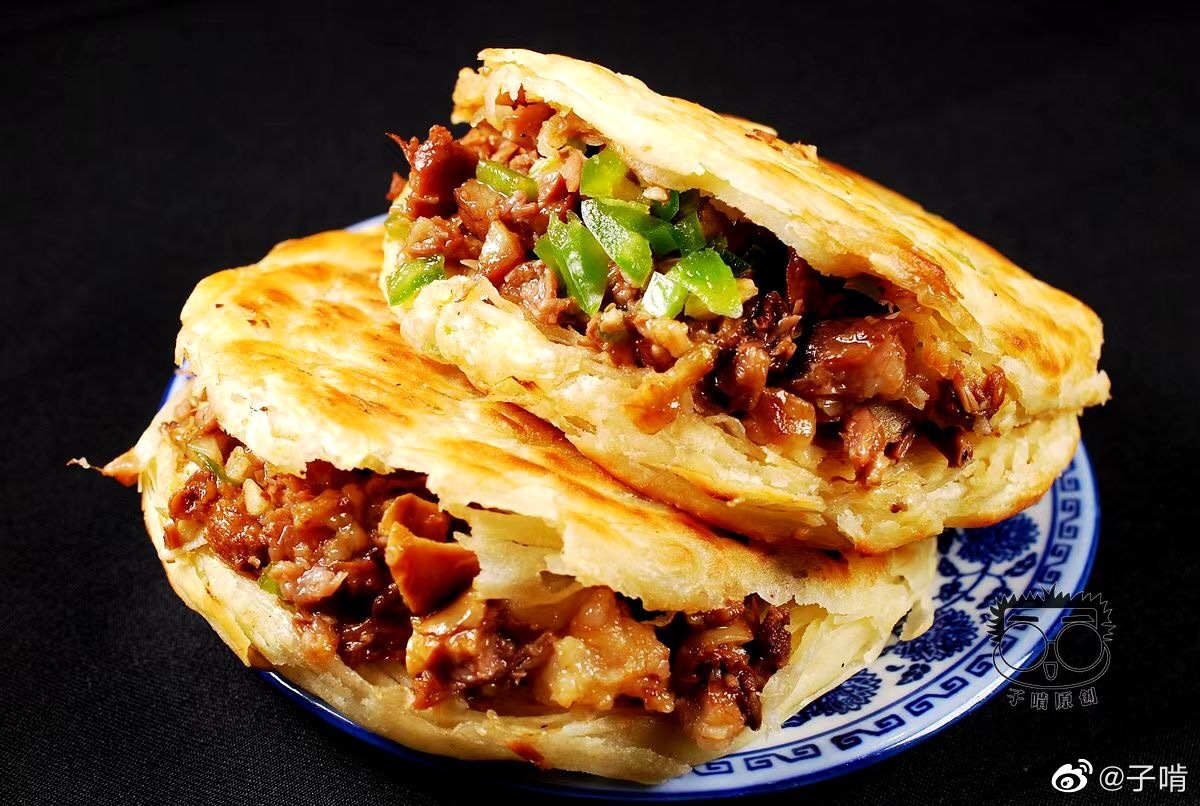 油旋夹猪头肉 麻辣猪肝碗托……_高清图集_新浪网