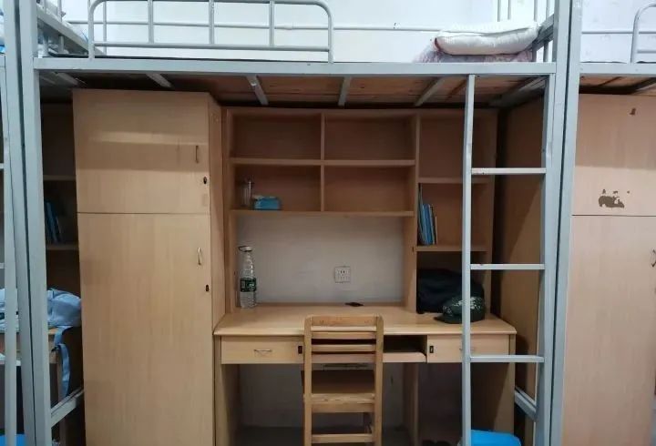 临海在酒店怎么叫妹子