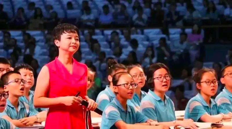 全国语文特级教师王君:告别迟暮衰朽的课堂,是我们自我救赎的路径之一休闲区蓝鸢梦想 - Www.slyday.coM