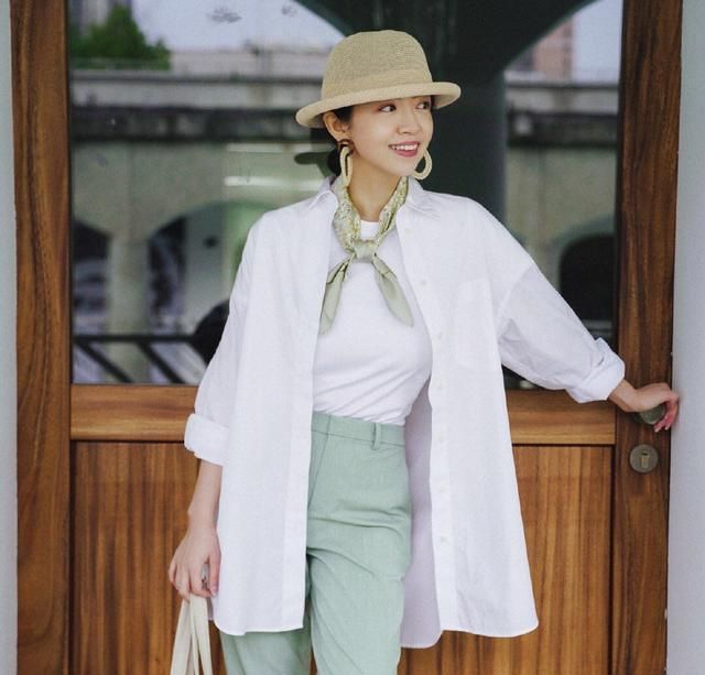 三木不同的优衣库单品春日造型搭配在人群中仿佛独具光芒