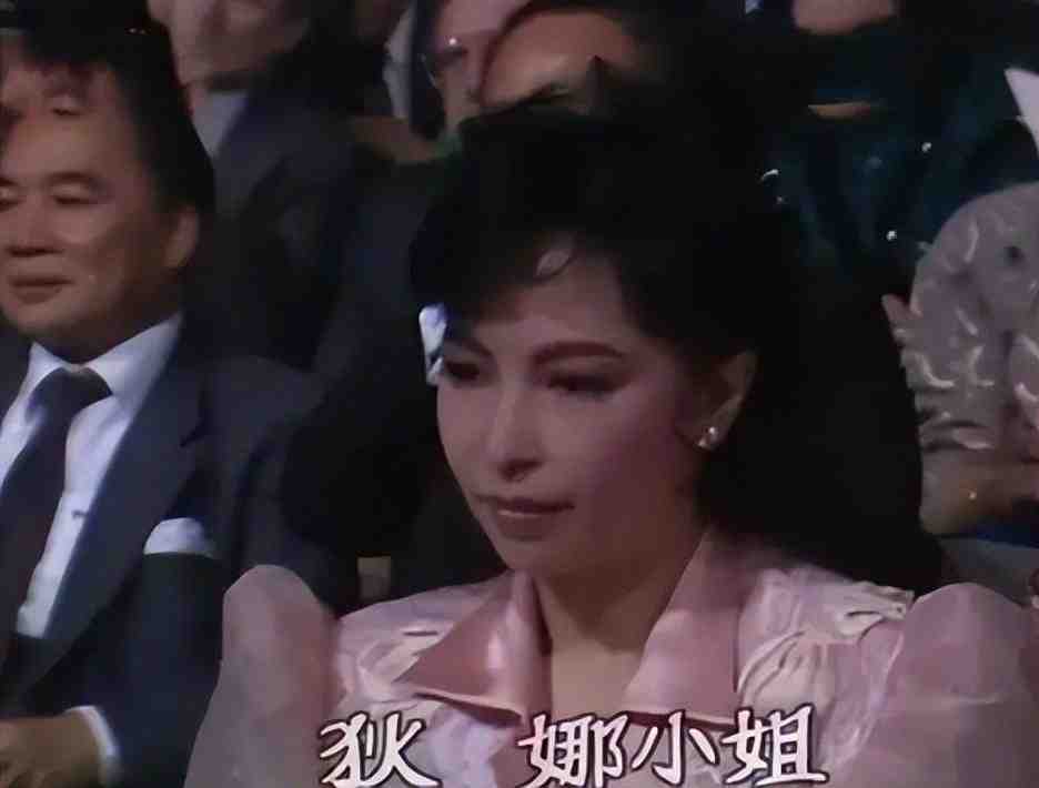 “女版007”狄娜：追求者为其险些自杀，她有着怎样的传奇人生？休闲区蓝鸢梦想 - Www.slyday.coM