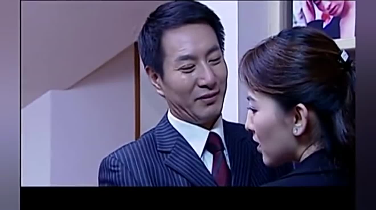 罪域兆辉煌和张晓丽吃饭对大庆说张晓丽为财务总监