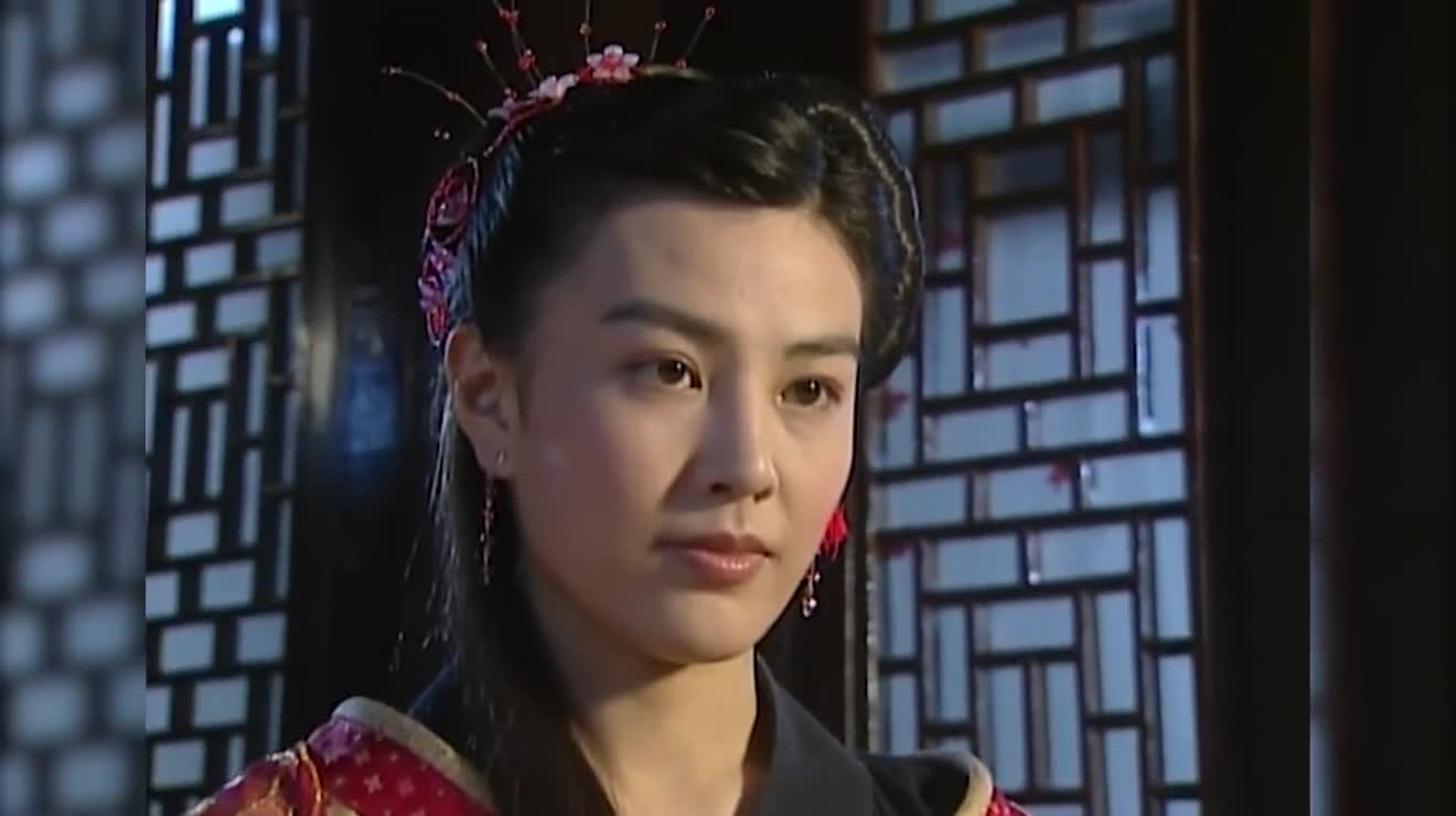 少年张三丰红娘来跟张翠山道别两人相拥后红娘离开