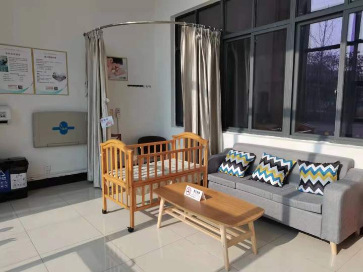 杭州临安这间小小的母婴室，让妈妈们不再因“喂”尴尬