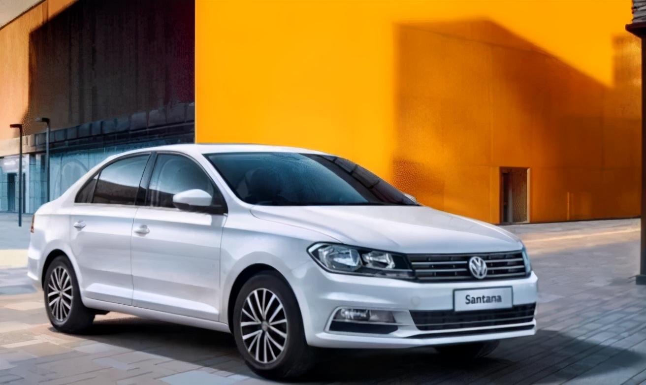 外观方面:2021款大众桑塔纳外观整体设计延续现款车型设计,新车采用