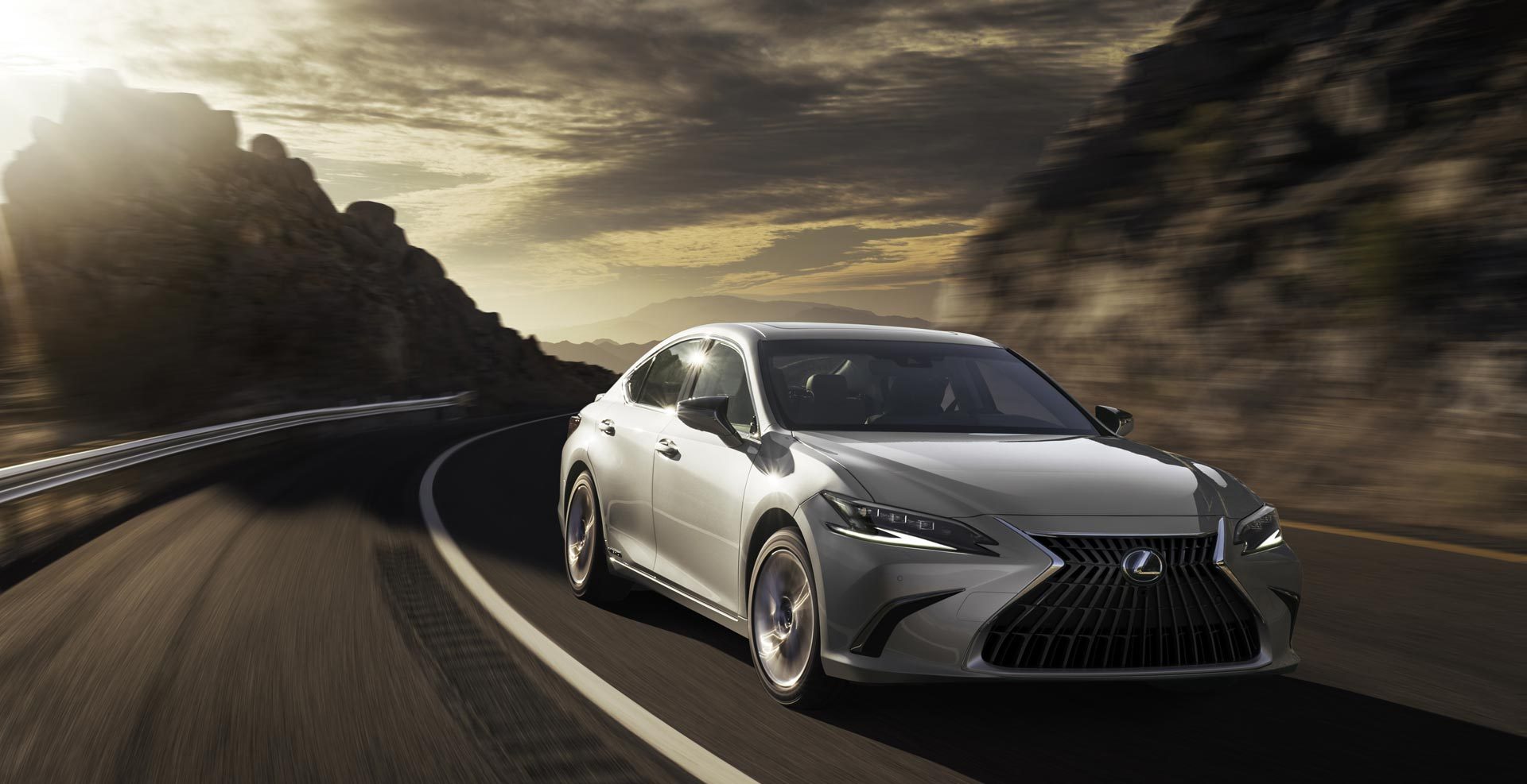 新款雷克萨斯es