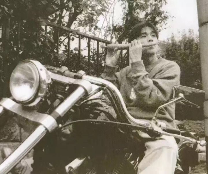 周杰伦 早期青涩写真