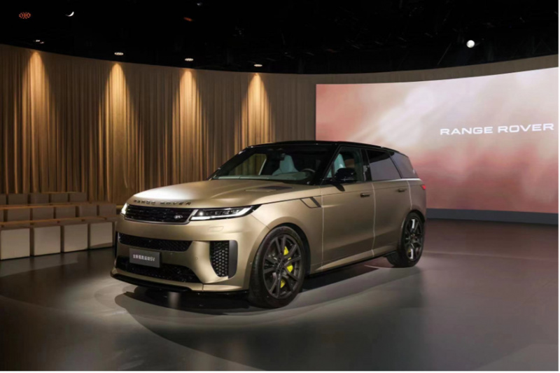 "揽胜之夜"上演新现代豪华主义大片-新浪汽车