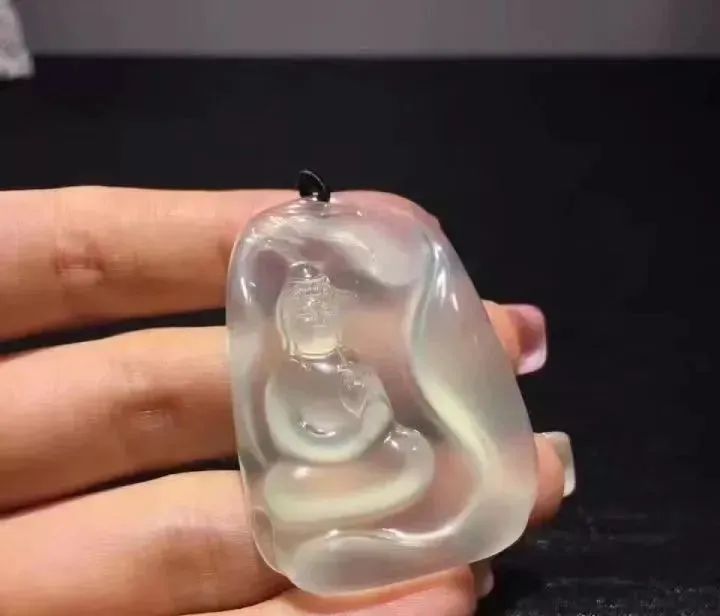 翡翠要想达到收藏级别的升值空间,需要具备哪些条件?休闲区蓝鸢梦想 - Www.slyday.coM 翡翠要想达到收藏级别的升值空间,需要具备哪些条件?休闲区蓝鸢梦想 - Www.slyday.coM