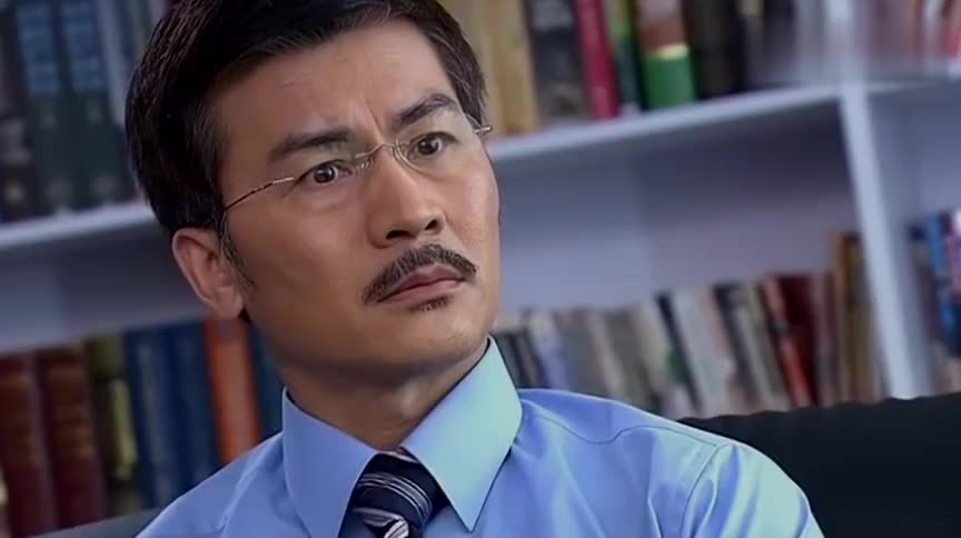 夏正松看到真真的简历后,恍然大悟,刚好友善来了,只