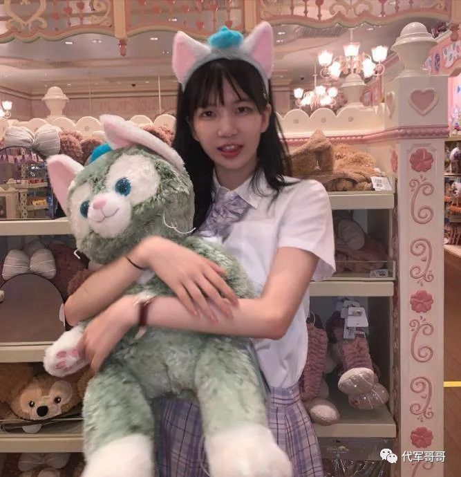 狼狈为奸？知名艺考机构老师杜英哲，北电导演系学生赵韦弦被曝丑闻休闲区蓝鸢梦想 - Www.slyday.coM