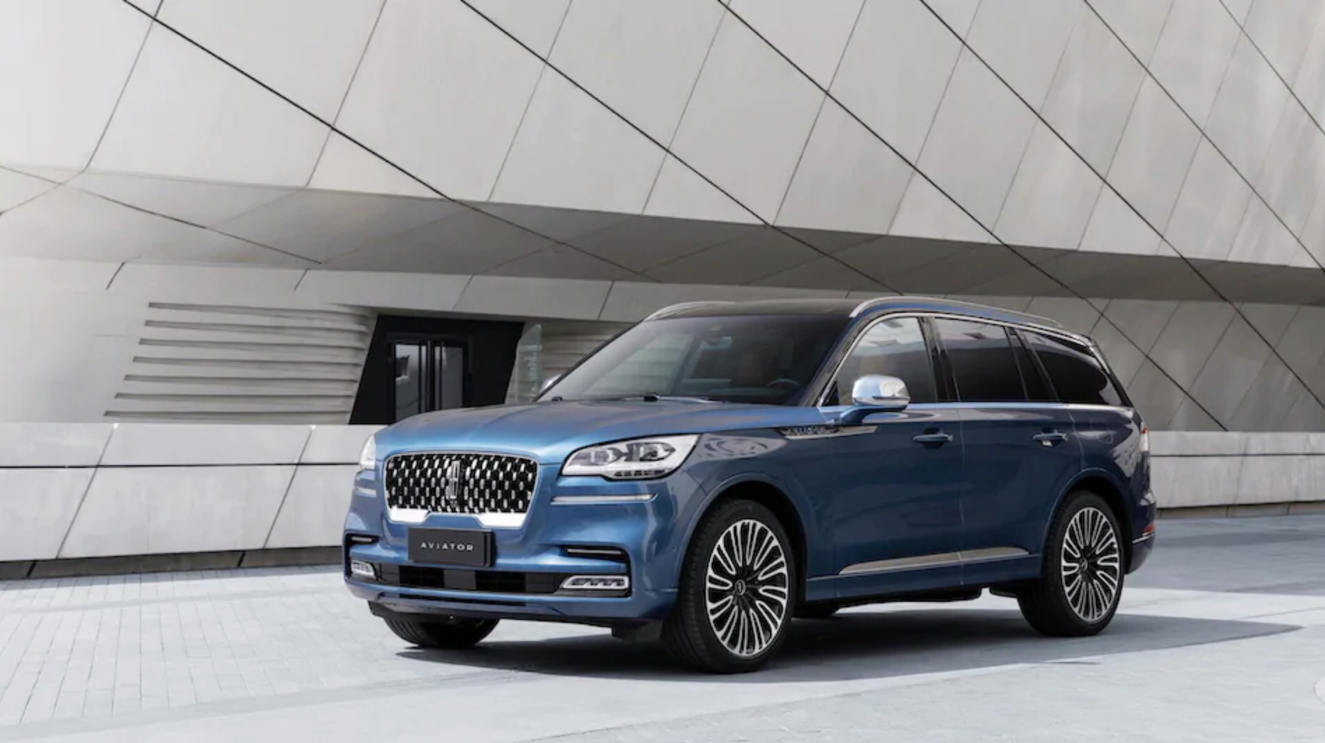 林肯国产飞行家aviator正式上市;全新特斯拉model s渲染图曝光