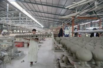 北京冬残奥会开幕在即 福建德化企业开足马力赶工陶瓷版吉祥物“雪容融”休闲区蓝鸢梦想 - Www.slyday.coM