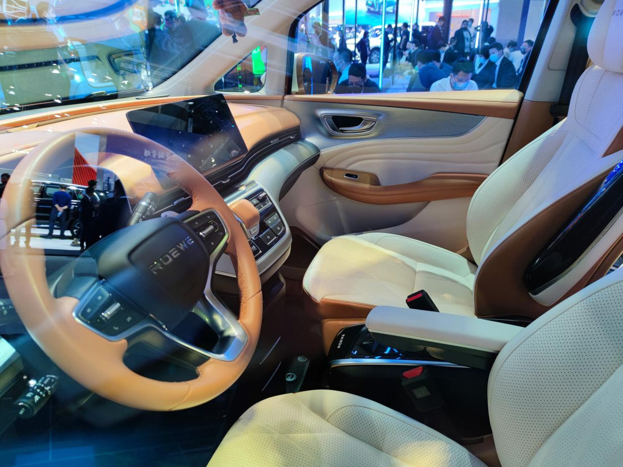 广州车展直击宝妈的最佳座驾荣威imax8袋鼠版惊艳亮相