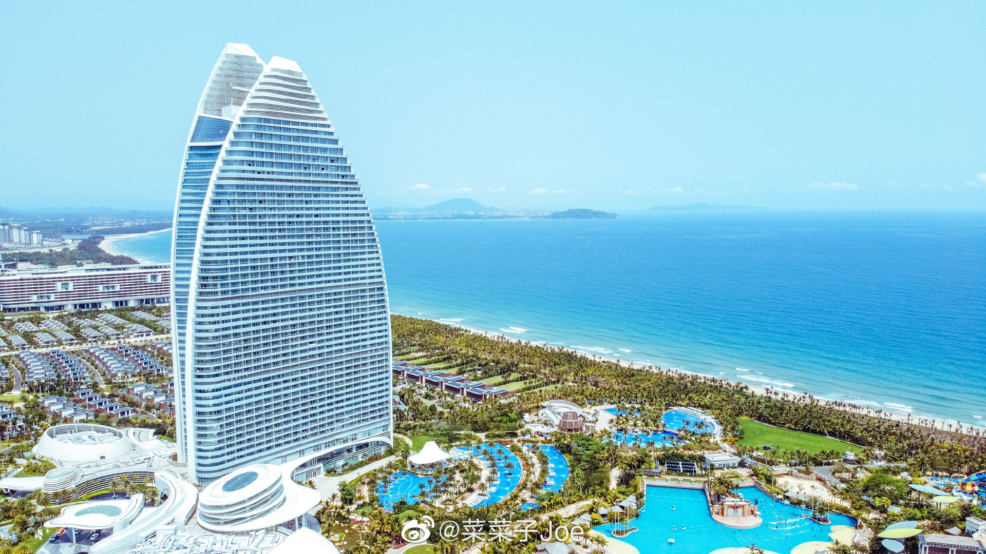 住进了梦寐以求的亚特兰蒂斯呢_高清图集_新浪网