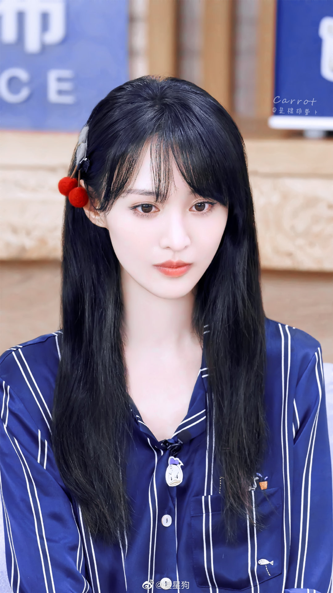 郑爽其实很好了为了粉丝做了一场不收钱的直播结果被骂那么惨