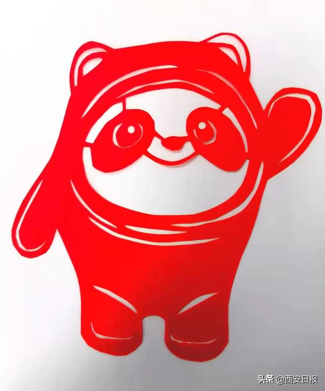 助兴冬奥会 西安市民剪出可爱"冰墩墩"|张翔|剪纸|剪出_新浪新闻