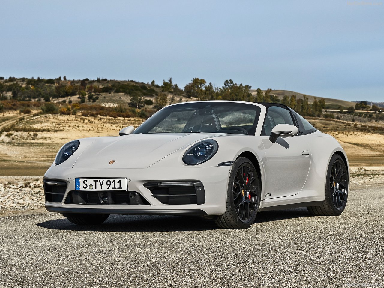 新 保时捷911 targa 4 gts~依然是最美保时捷