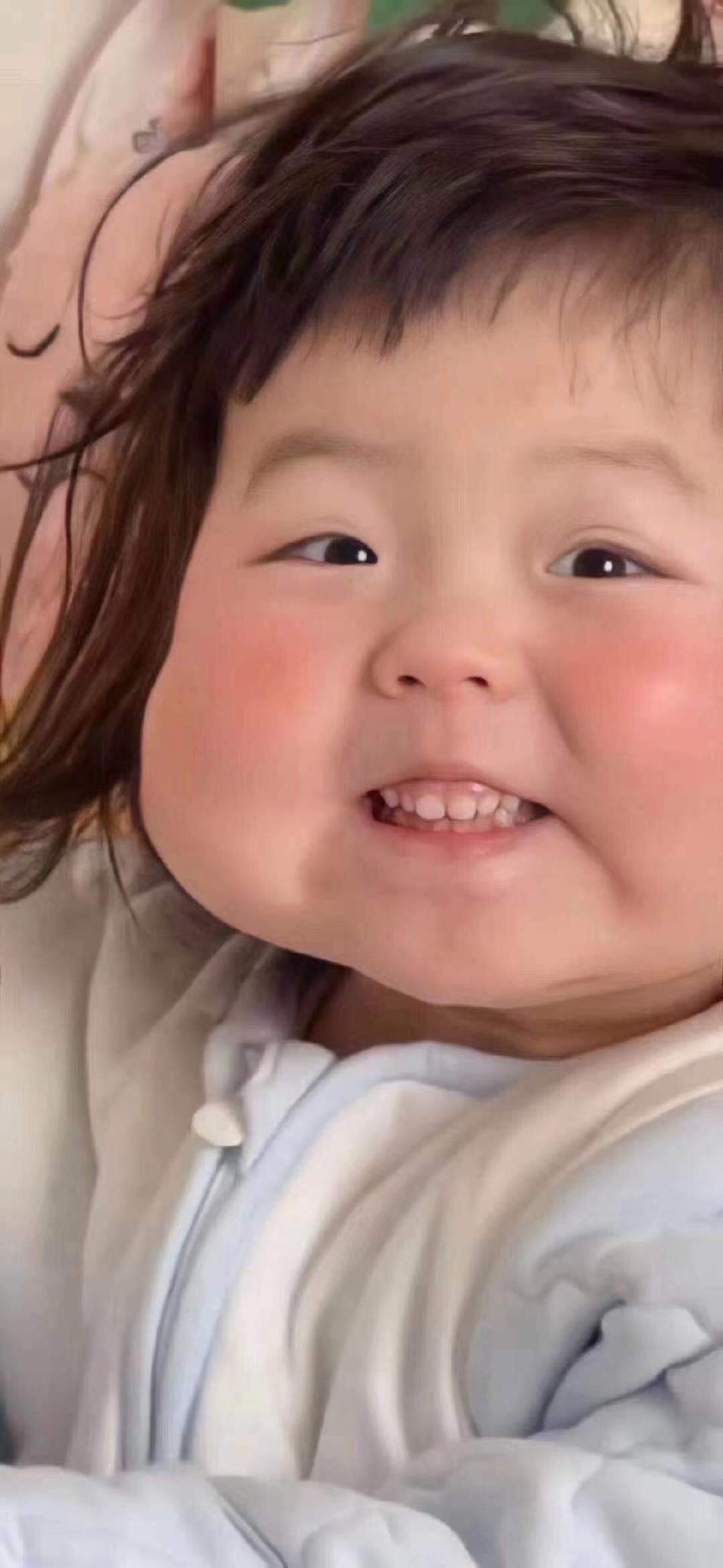 小朋友可能是世间最可爱的人,前一秒还在哭哭啼啼,下一秒就能哈哈大笑