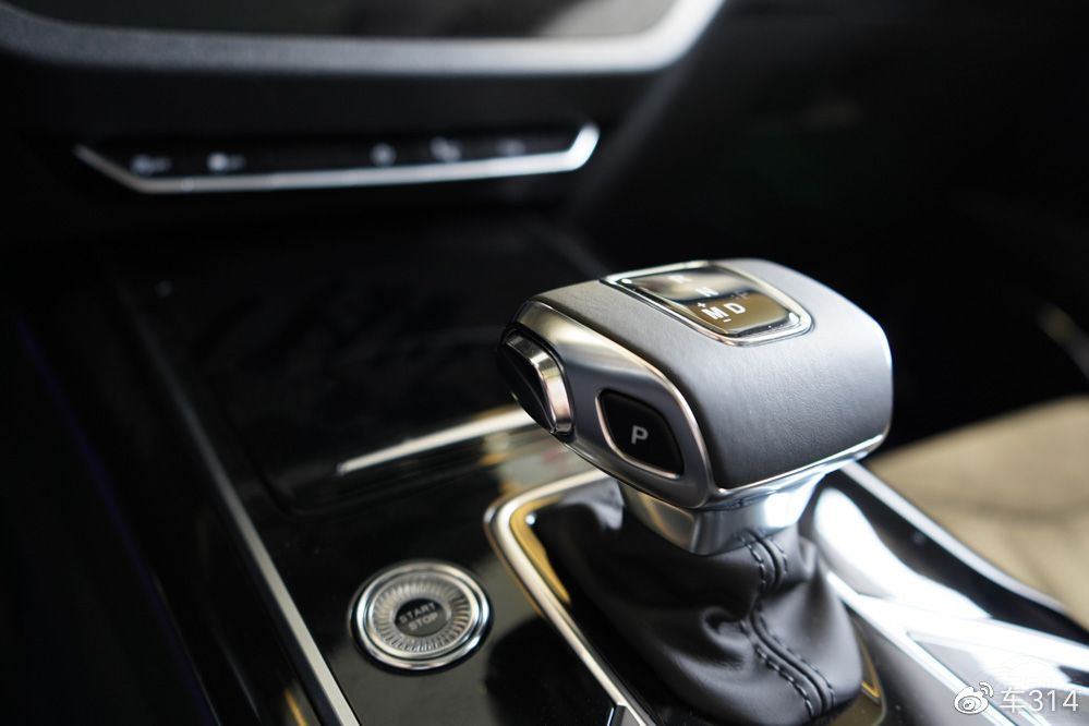 红旗HS5和本田CR-V谁更值得选？对比后答案明显